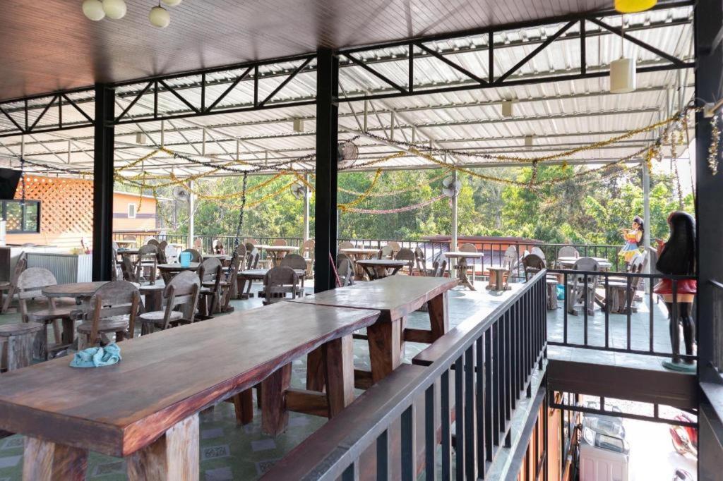 Oyo 755 Rattana Resort Koh Lanta Exterior photo